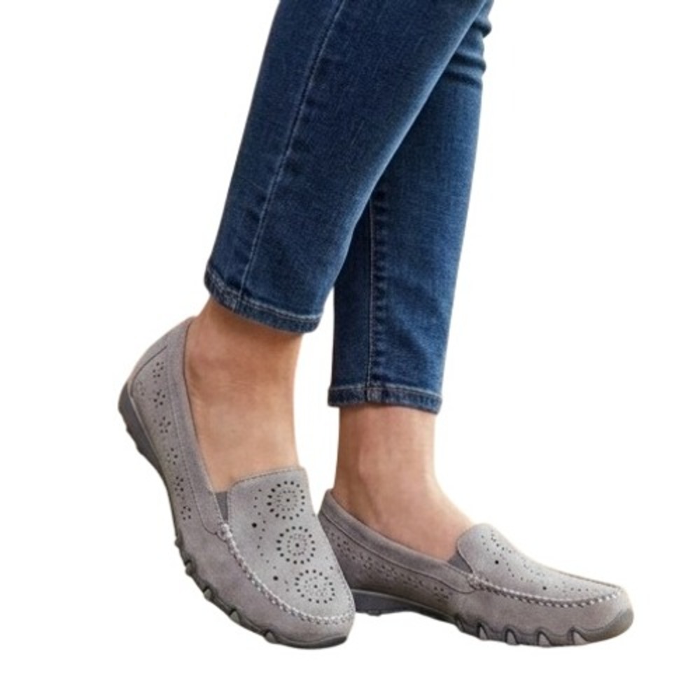 Skechers Relaxed Fit 49109 Gray Suede Perforated Memory Foam Loafers 8.5